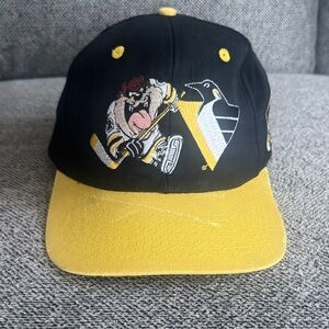 Pittsburgh Penguins, Looney Tunes vintage 1993 Hockey Cap